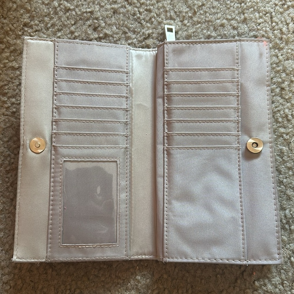 Wallet - Picture 3 of 5